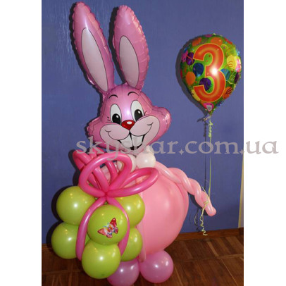 Фігура з кульок "Заєць з кулькою" – фото 1