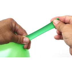 Как завязать воздушный шарик?